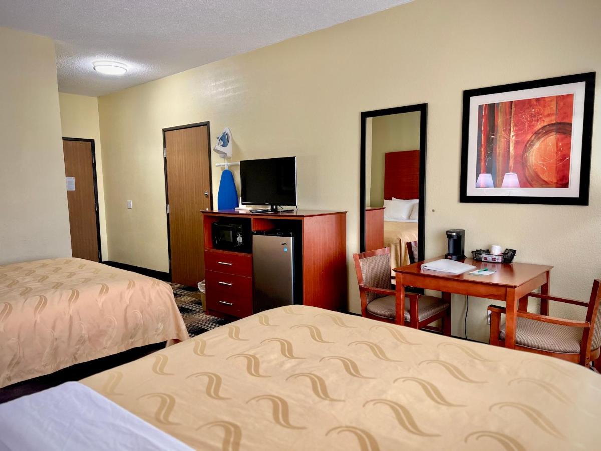 Quality Inn & Suites Wisconsin Dells Downtown - Waterparks Area Exterior foto
