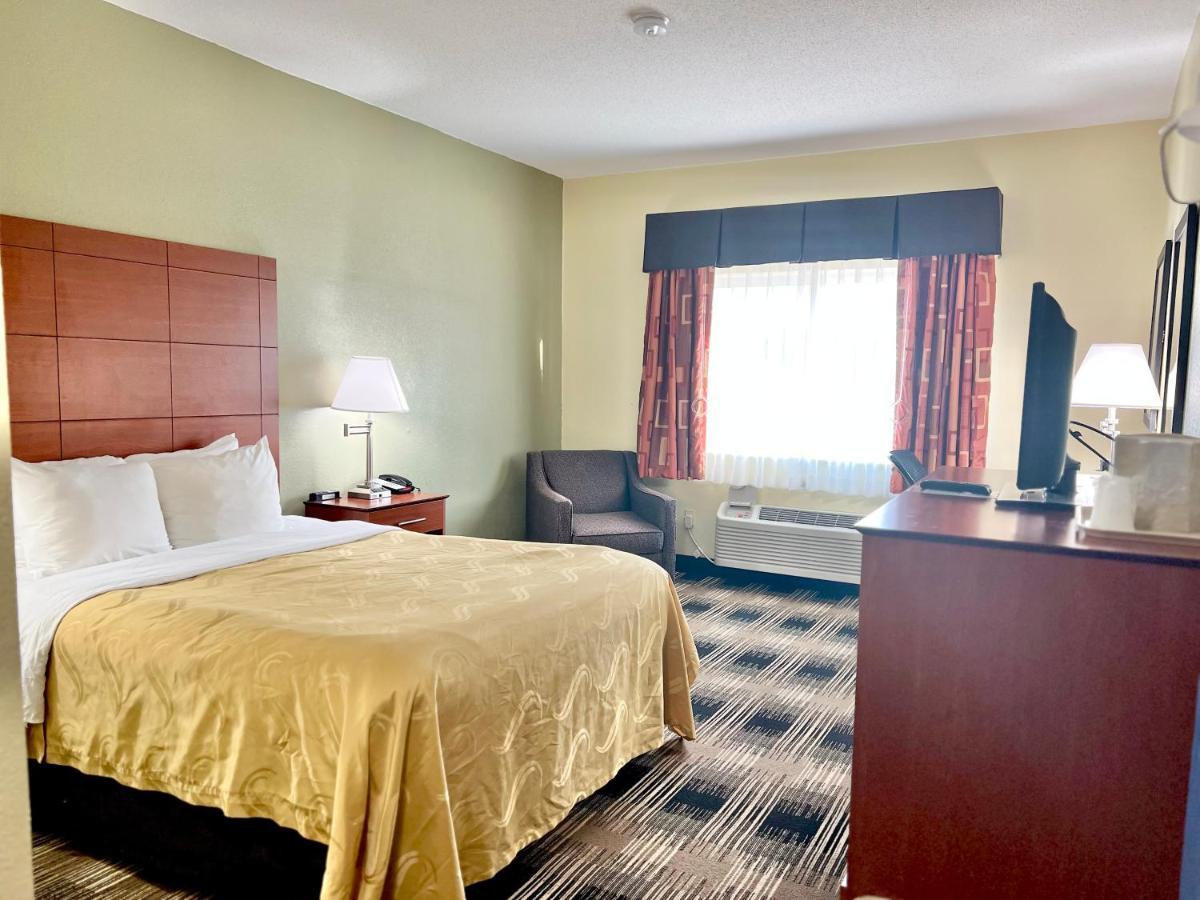 Quality Inn & Suites Wisconsin Dells Downtown - Waterparks Area Exterior foto