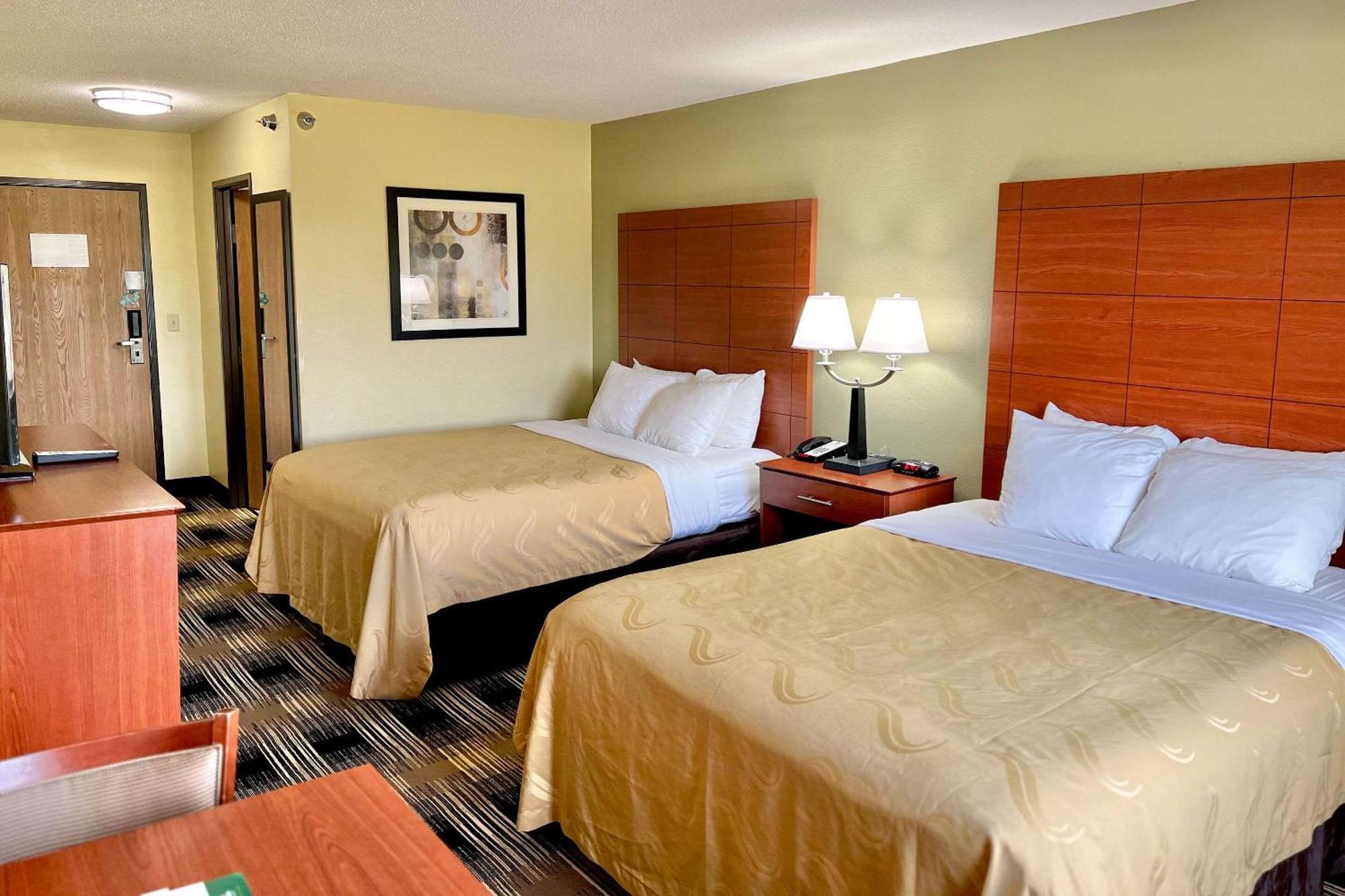Quality Inn & Suites Wisconsin Dells Downtown - Waterparks Area Exterior foto